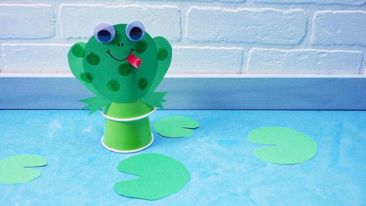 Jumping Frog Craft Super Simple